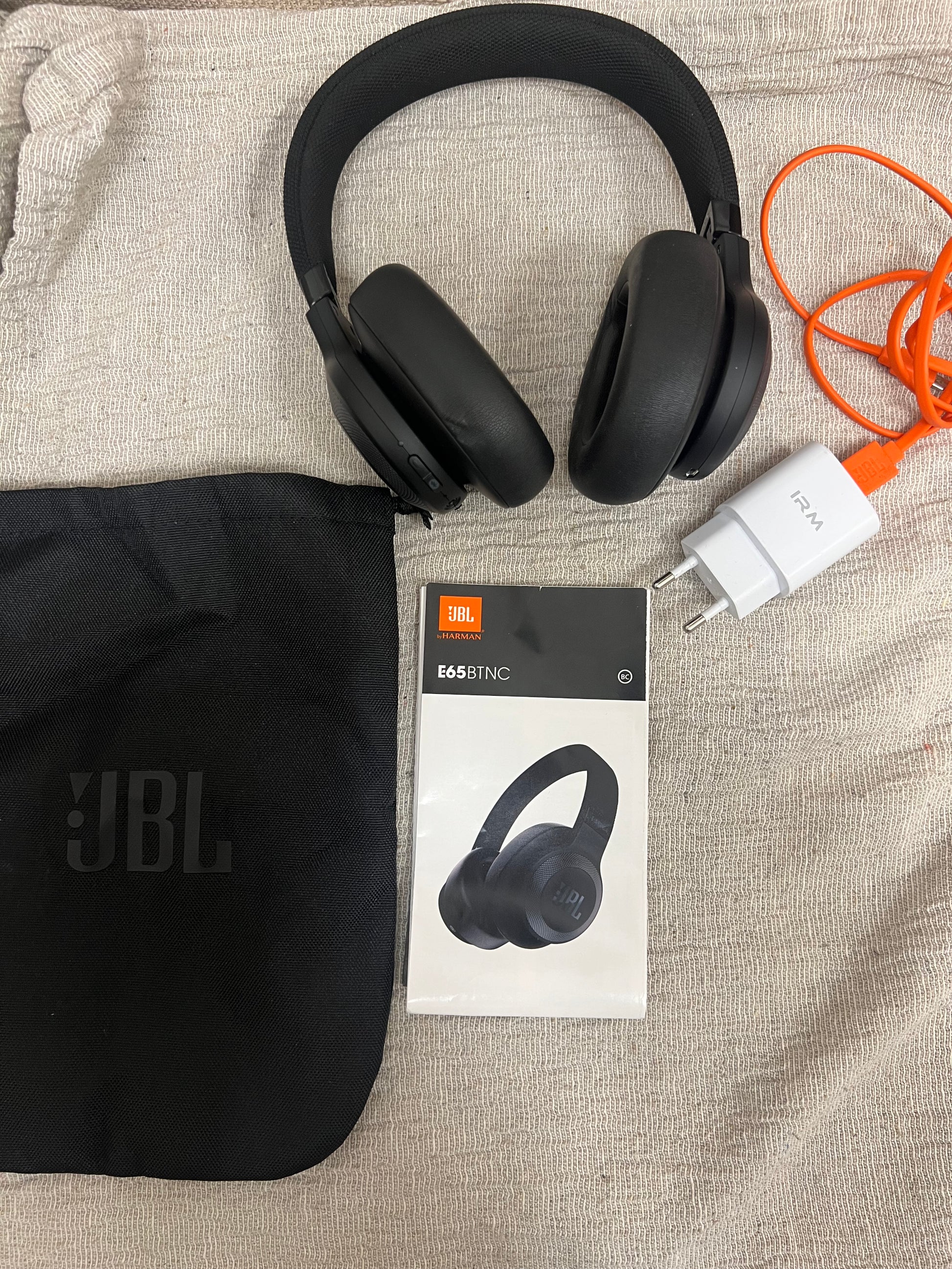 Audífonos JBL E65
